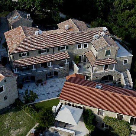 Appartement L'Abbraccio Della Quercia à Momjan Extérieur photo