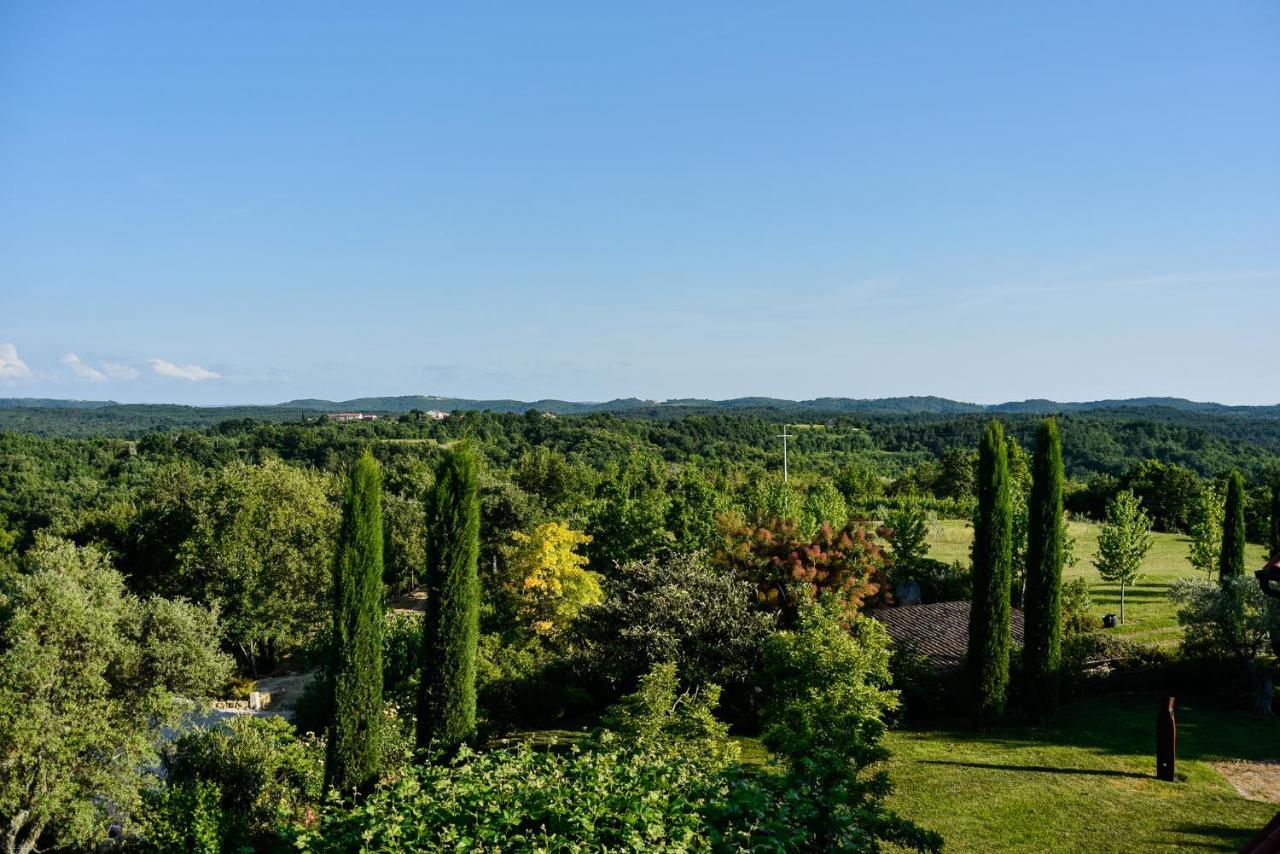 Appartement L'Abbraccio Della Quercia à Momjan Extérieur photo