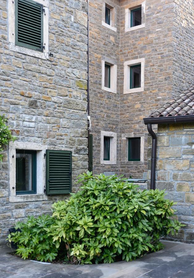 Appartement L'Abbraccio Della Quercia à Momjan Extérieur photo