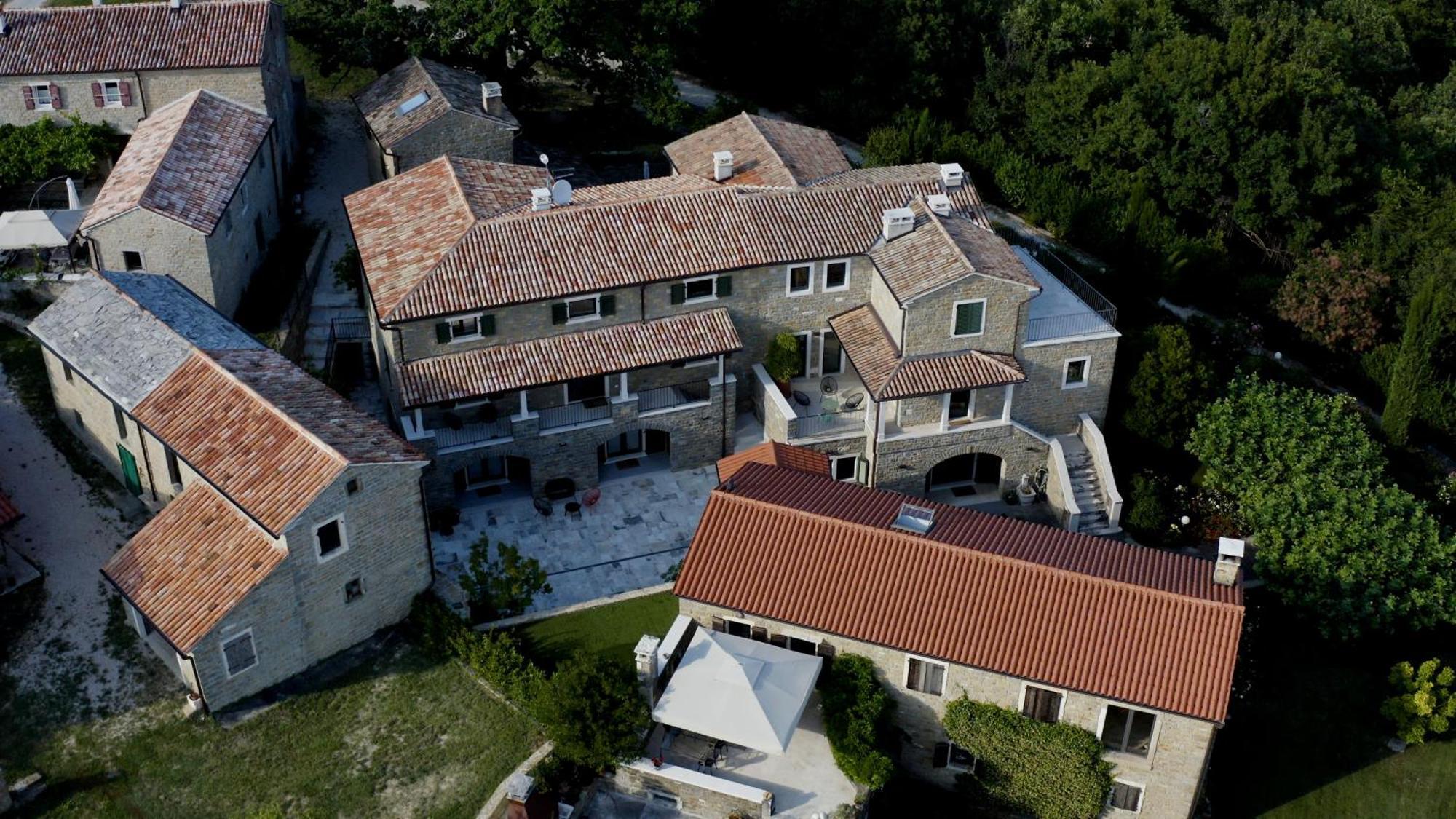 Appartement L'Abbraccio Della Quercia à Momjan Extérieur photo